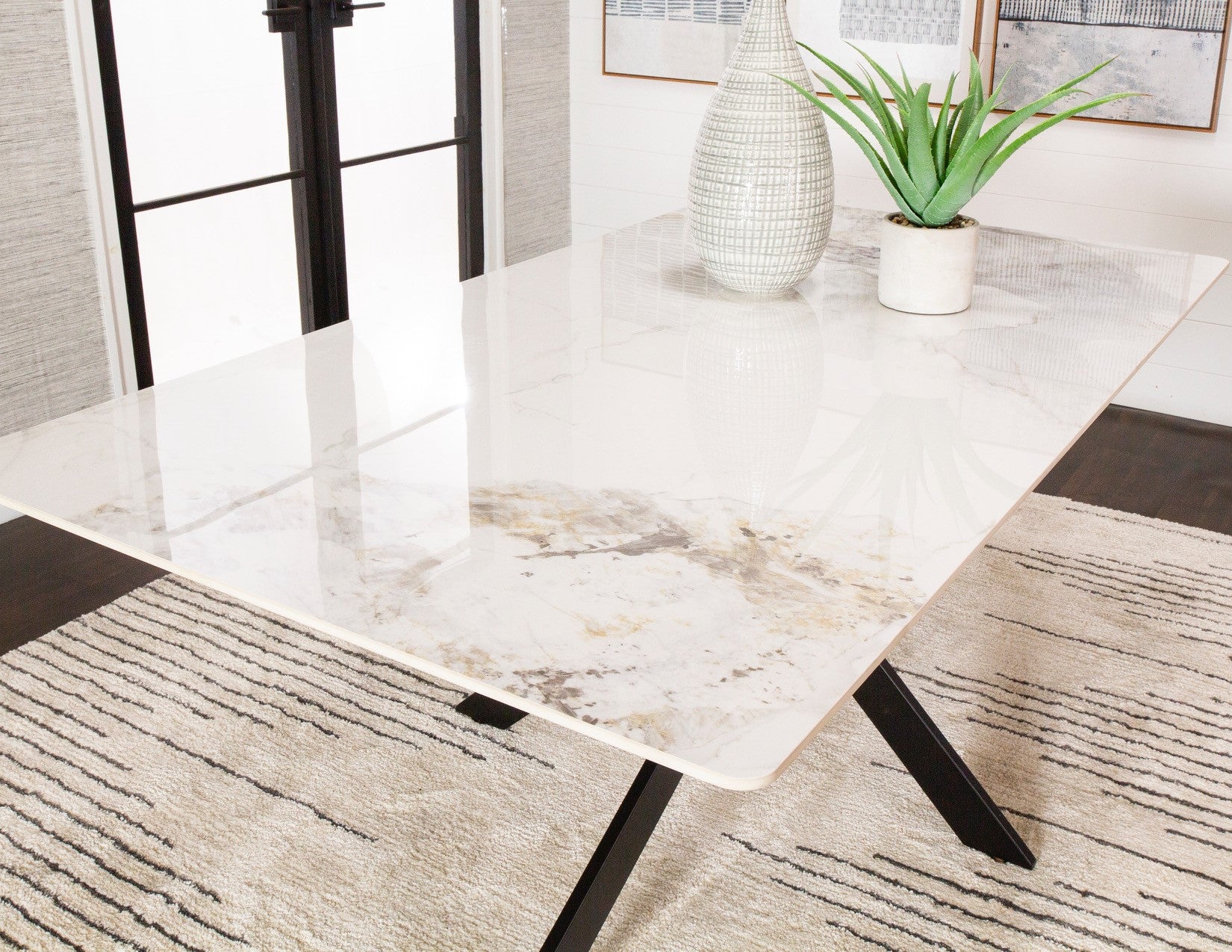Nero/ Aldo- Pedestal Table
